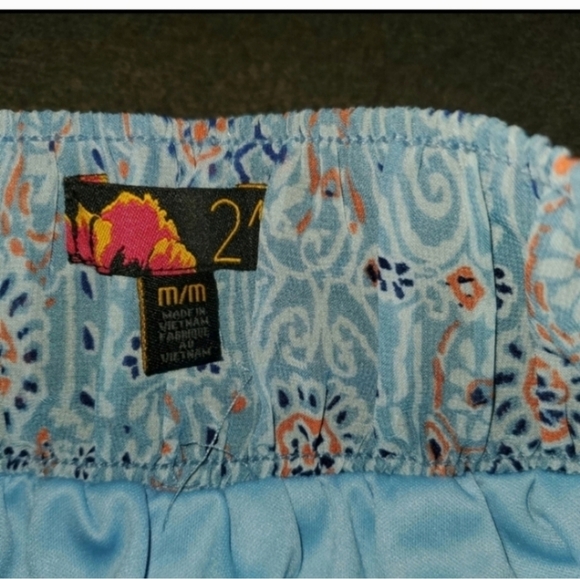 💋5/20 blue skirt size medium - Picture 2 of 2